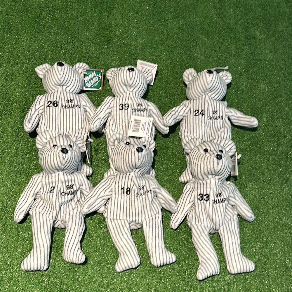 BAMM BEANO’S N.Y. Yankees stuffed bears. rare